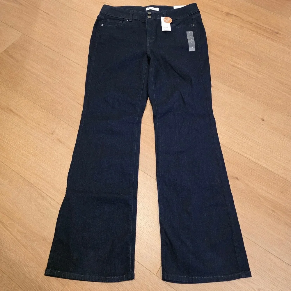 Lane Bryant Tighter Tummy Flex Magic Waistband High Rise Bootcut Jeans Size 14 - Picture 1 of 9